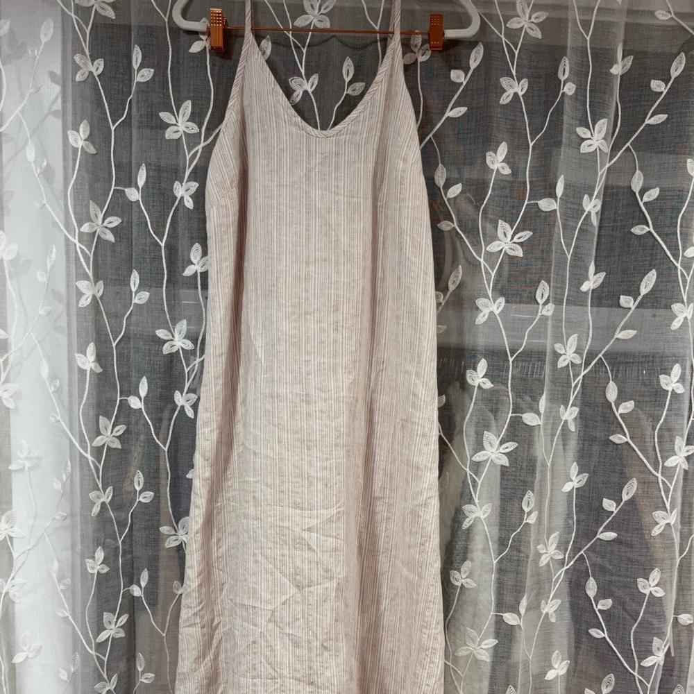 Tan and white dress